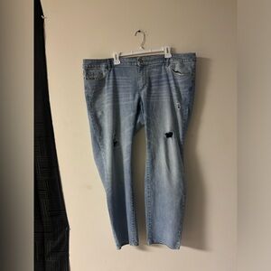 Old Navy Light Wash Distressed Straight Leg Jeans Size 22 | Mid Rise Denim